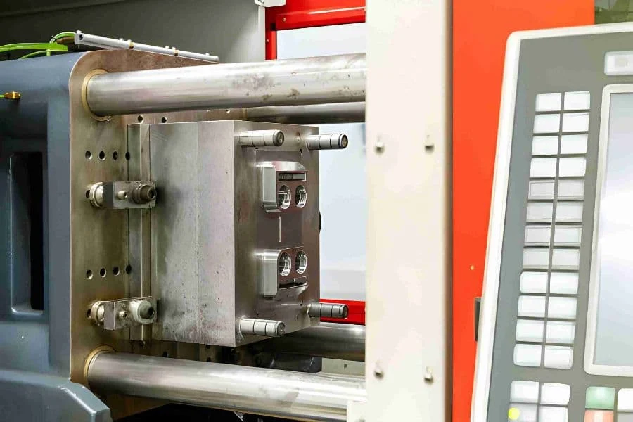 2, What Is Injection Machine